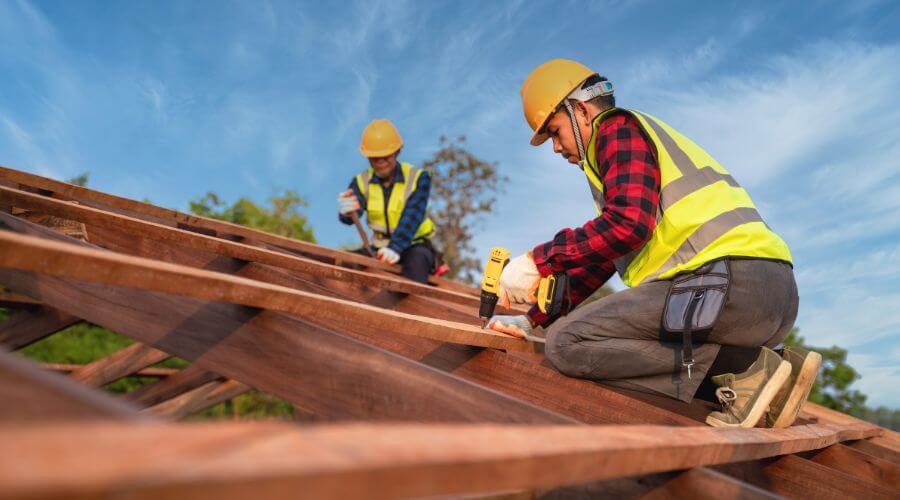 Professional Flat Roofing Installation services in Jasonville, IN